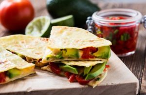 Avocado-quesadillas.