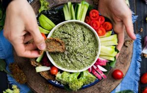 Avocadopesto som dip.