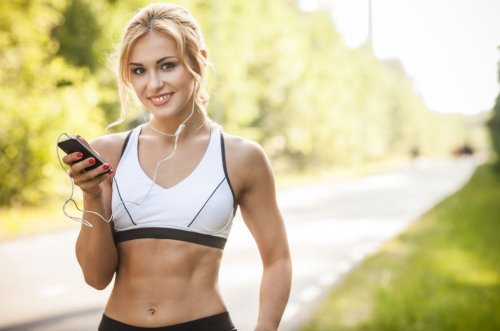 Kvinde klar til at løbe