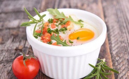 æg i en ovnfast skål