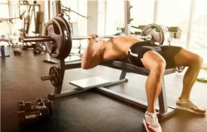 Bænkpres: Teknikker og fordele du skal kende til