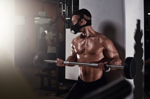 fitnesstræning med vægtstang