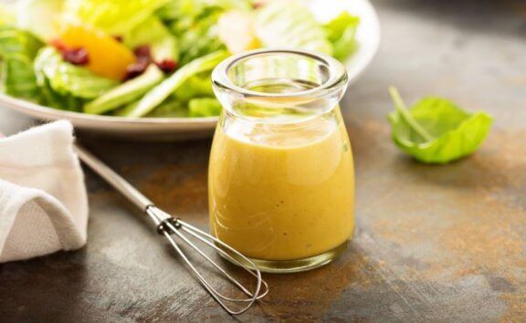 Kolde og lette dressinger: Basilikum og citrondressing.