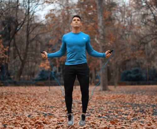 mand der sjipper udenfor