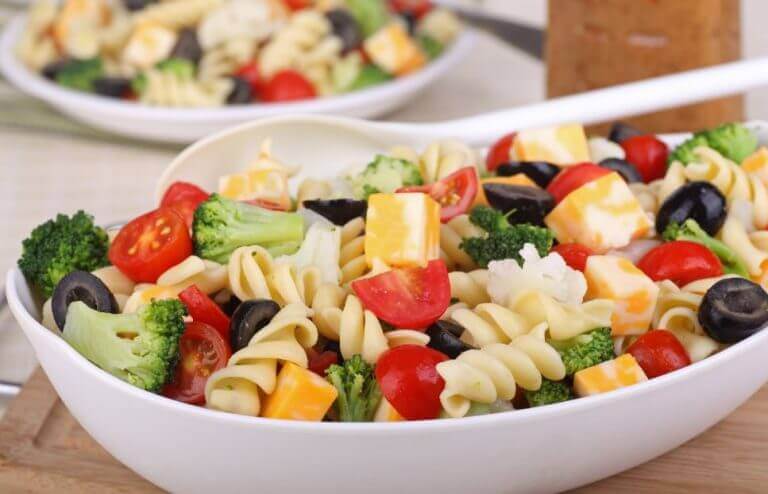 Pastasalt med aspargesbroccoli