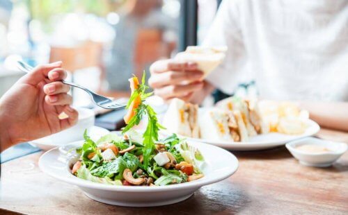 sådan er du sund når du er ude at spise i byen