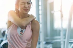 Skadelige øvelser i fitnesscentret, du skal stoppe med