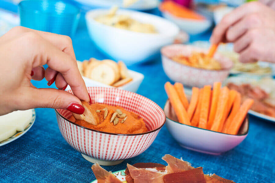 smørepålæg med grøntsager