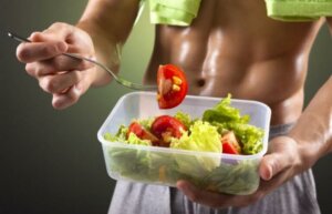 Bodybuilding om sommeren: ideelle tilskud