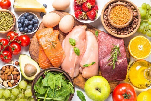 Low carb-kuren: Hvad består den af?