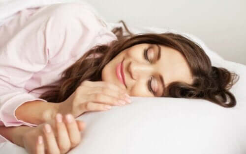 vigtigheden af at fokusere på søvn i stedet for vores vægt